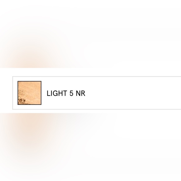 ONE/SIZE TURN UP THE BASE
VERSATILE POWDER FOUNDATION-LIGHT 5 (NR) - Picture 3 of 3